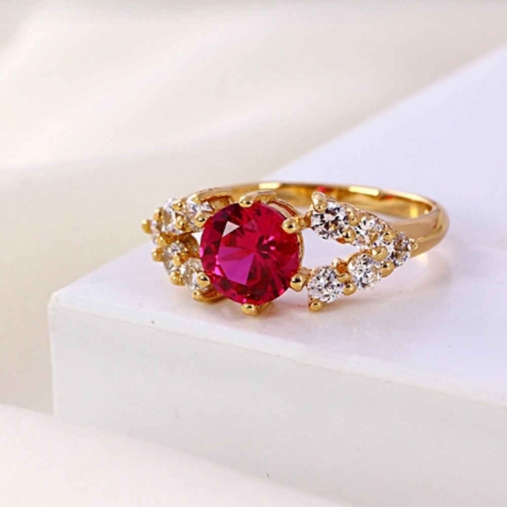 New 18kt Gold Plated Ring w/Red & White Crystals - Picture 2 of 2